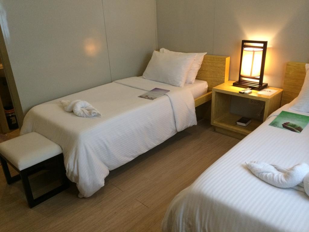 Shore Time Hotel - Annex Balabag  Eksteriør billede