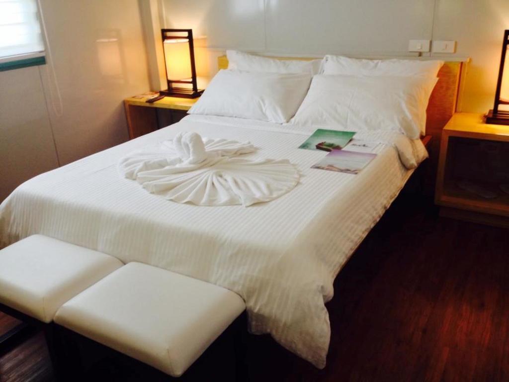 Shore Time Hotel - Annex Balabag  Eksteriør billede